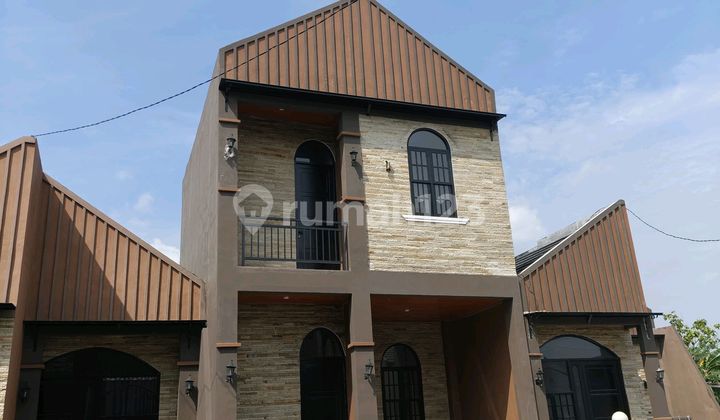 Rumah 2 Lantai Dekat Area Kampus Undip Perumahan Semarang 1