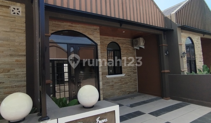 1-Story Residential House Near Undip Semarang Housing 2