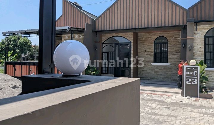 Single-Story House in Strategic Location, Dikaqasan, Tembalang, Semarang Housing Complex. 1