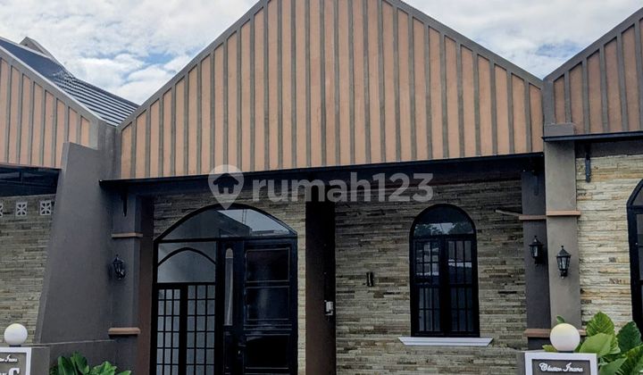 Single-Story House in Strategic Location, Dikaqasan, Tembalang, Semarang Housing Complex. 2