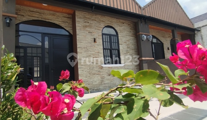 One-Story Housing in the UNDIP Campus Area, Semarang 2