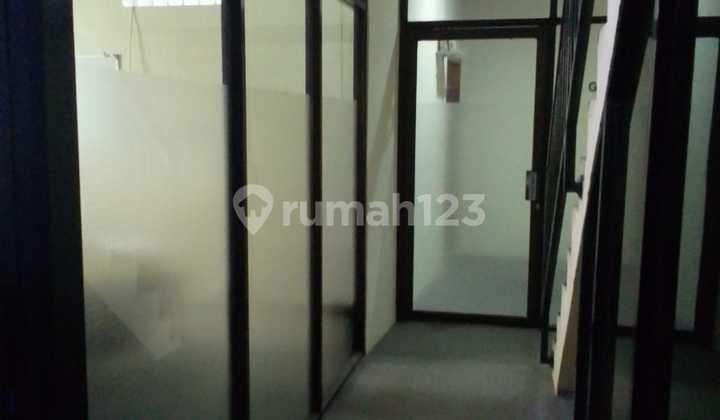 Office House 3½ Floors 5x20 South Duri 2