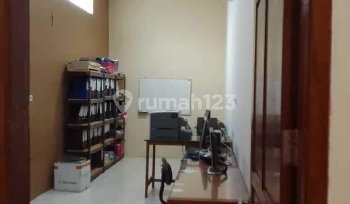Rumah Kantor Di Duri Selatan Bagus Ada Rooftop