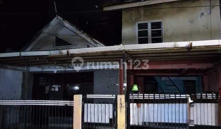 Old House 1 ½ Floors, 10x24, 400m to Gajah Mada Street
