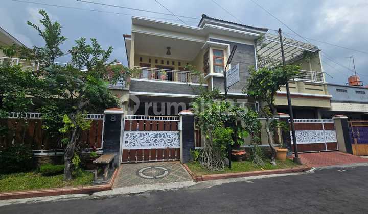 Rumah 2 Lantai Mewah dan Siap Pakai Lokasi di Perumahan Elit Fajar Indah Solo Rumah 2 Lantai Mewah dan Siap Pakai Lokasi di Perumahan Elit Fajar Indah Solo