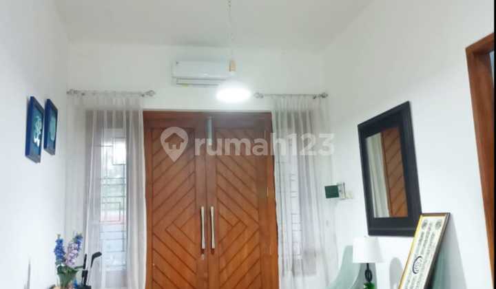 Runah 2 Lantai Bagus Siap Huni di Komleks Perumahan Fajar Indah 2