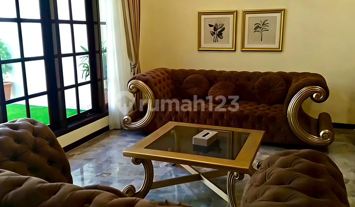 Luxury House in Pasar Kliwon Solo, Strategically Located by the Main Road 2