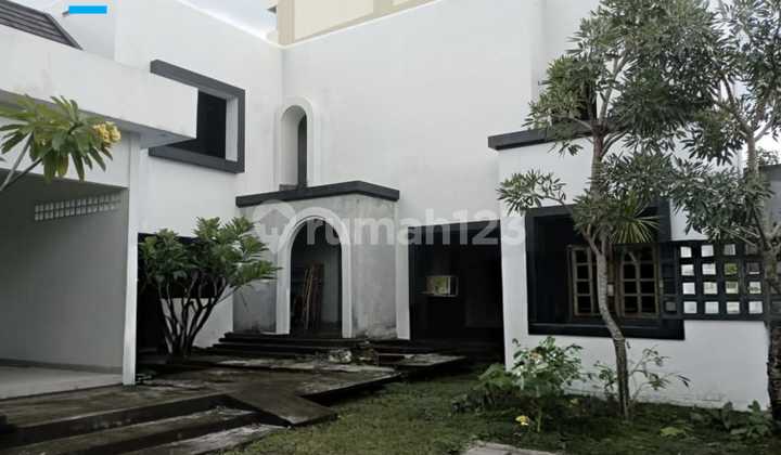 Newly Built Restaurant with Residential House, Ready to Design According to Your Desires. Newly Built Restaurant with Residential House, Ready to Design According to Your Desires.