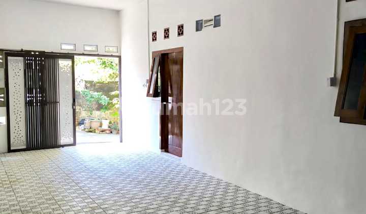 Rumah Kost Baru 2 Lantai Full Furnished Dekat Kampus Uns 2