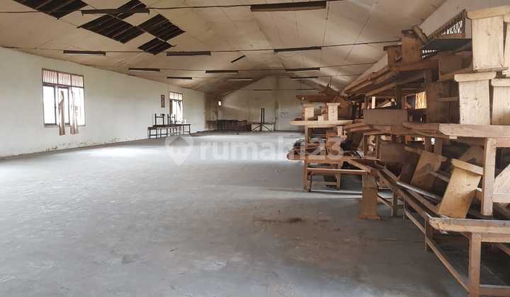 Large Strategic Warehouse in Industrial Zone in Solo City Center Business and Culinary Hub