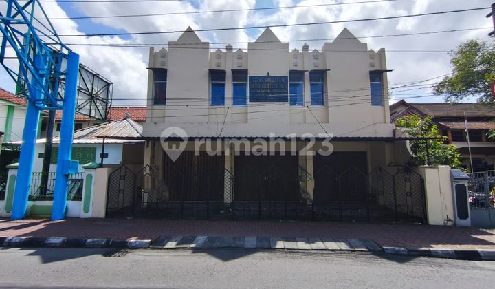 Ruko Strategis Pinggir Jalan Raya Mangkubumen Solo