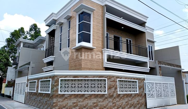 Rumah 2 Lantai Baru Gress Lokasi Sangat Strategis Jajar Laweyan Solo Rumah 2 Lantai Baru Gress Lokasi Sangat Strategis Jajar Laweyan Solo