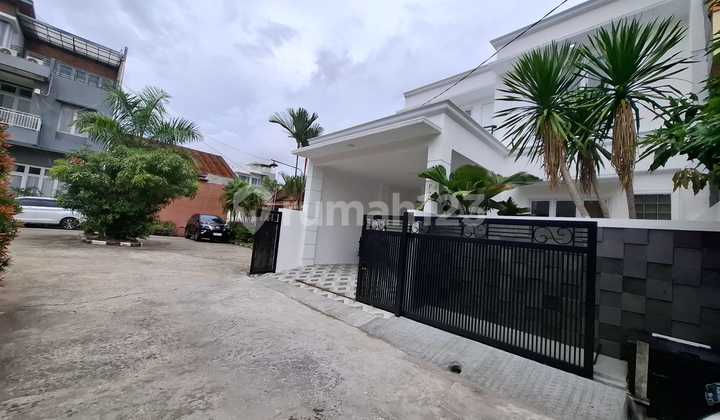 New 2-Storey House, Nice, Cheap Modern Design Strategic Location Next to Galaxy New 2-Storey House, Nice, Cheap Modern Design Strategic Location Next to Galaxy
