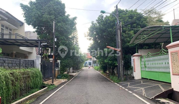 Rumah 2 Lt. Luas Kokoh & Nyaman Strategis di Duren Sawit Jak-Tim 2