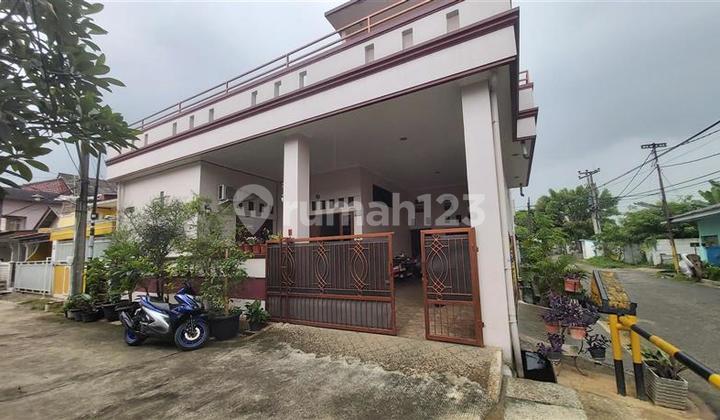 Rumah Hoek 2 Lt. Megah Strategis Di Komp. T V R I Pondok Gede Rumah Hoek 2 Lt. Megah Strategis Di Komp. T V R I Pondok Gede