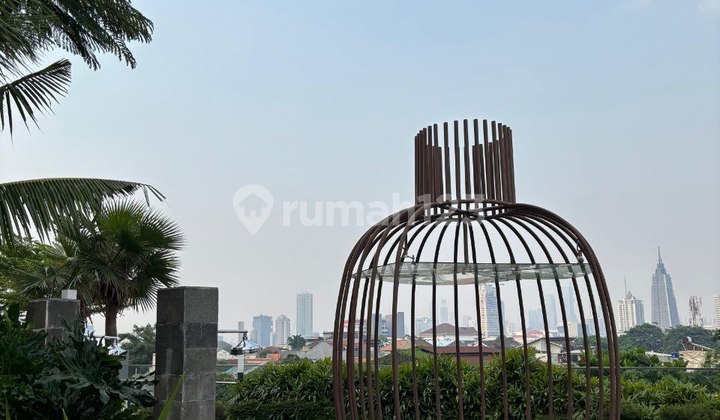 Apartemen Type 3 B R Eksklusif Strategis Full Furnish di Kebayoran Lama