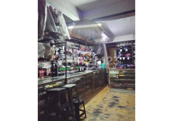 Ruko di KH Wahid Hasyim Semarang 1