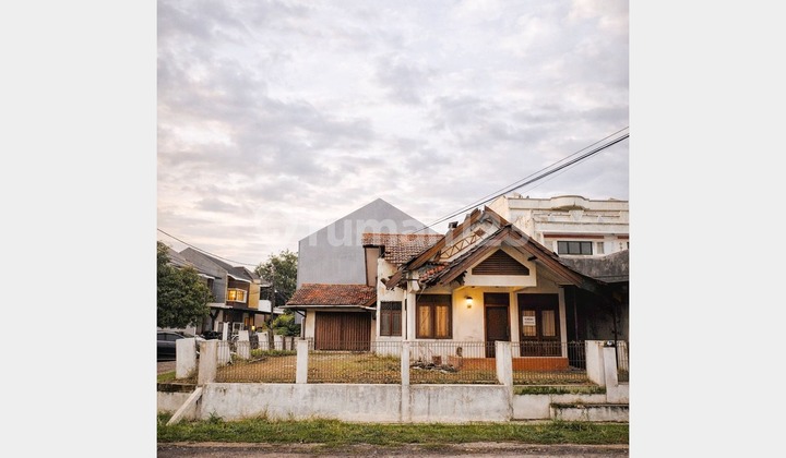 For Sale Hook House in Griya Loka Sector 1.3 BSD, South Tangerang