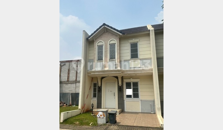 For Sale 2-Story House in Azzura Vanya Park BSD South Tangerang