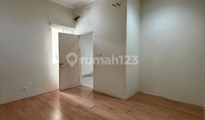 For Sale House in Maxwell Hoek Cluster, Gading Serpong Tangerang 2