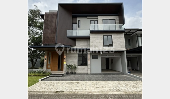 Dijual Rumah Mewah Nyaman di Cluster Foresta BSD, Tangerang Selatan