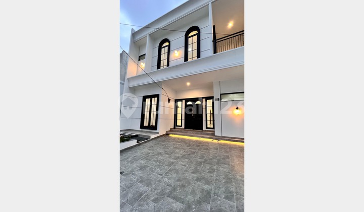 Dijual Rumah Modern di Nusa Loka BSD, Tangerang Selatan