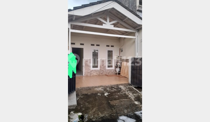 For Sale House Steps Away from Public Facilities in Griya Loka Bsd, South Tangerang