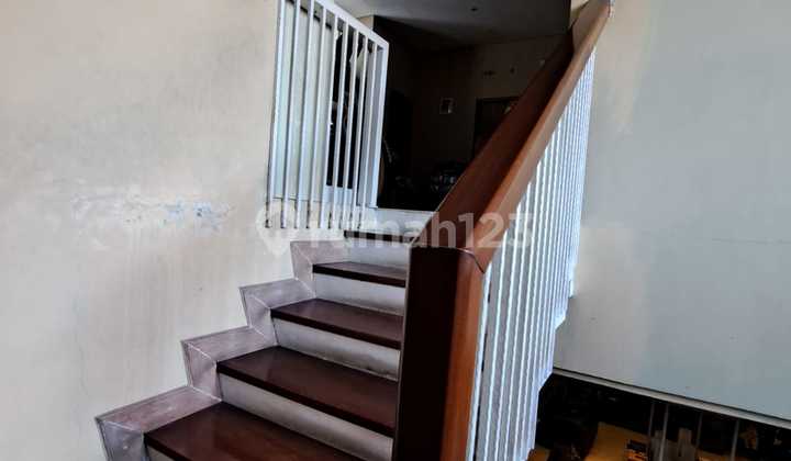 Dijual Cepat Rumah 2 Lantai di Nusaloka BSD, Tangerang Selatan 2