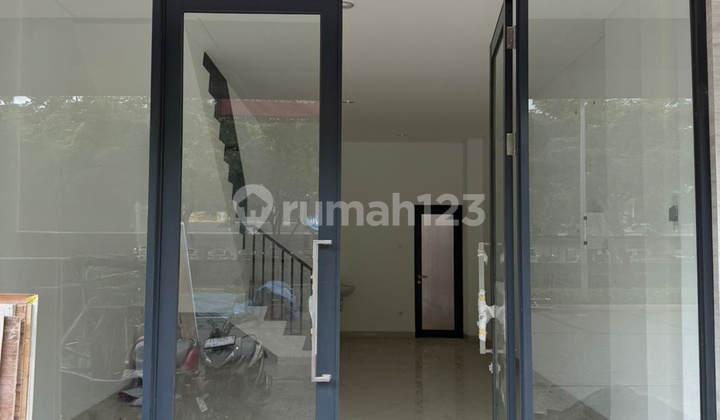 Dijual Ruko 3 Lantai di Bsd, Tangerang Selatan