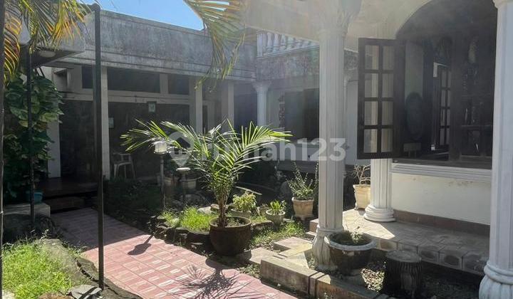 Rumah Klasik di Pusat Kota Dekat Simpang 7 2