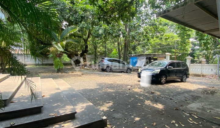 Rumah Lahan Luas Lokasi Premium Jl S. Parman Cocok Bisnis 2