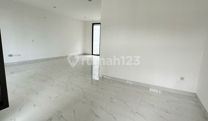 Disewakan Rumah 8 X 20 Permata Hijau Pik 2 2