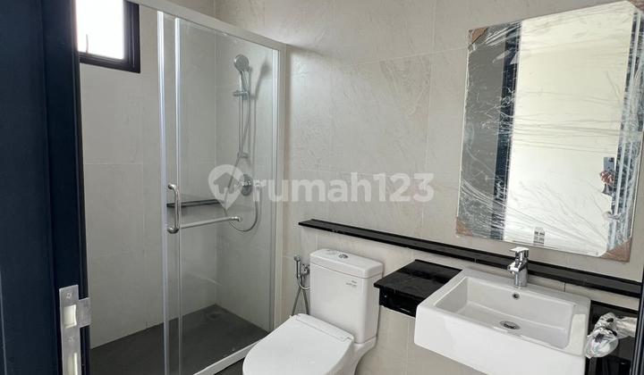 Disewakan Rumah Pik2 Bukit Nirmala 6 X 15 2