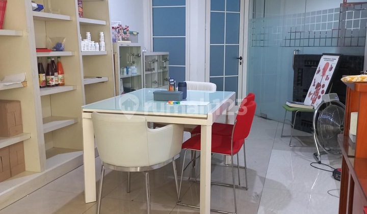 Dijual townhouse di intercon, jakarta barat Dijual townhouse di intercon, jakarta barat