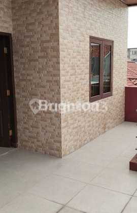 Rumah Bagus Cantik Di Harapan Indah Bekasi Cluster Taman Sari 2