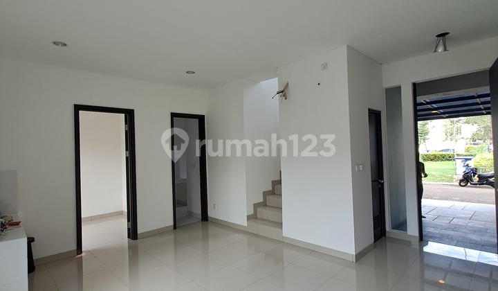 Renovated House In Jgc Cluster Mahakam Cakung East Jakarta