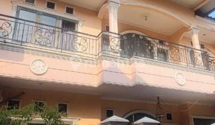 Two-Story House in DKI Plot, Pondok Kelapa, East Jakarta, SHM