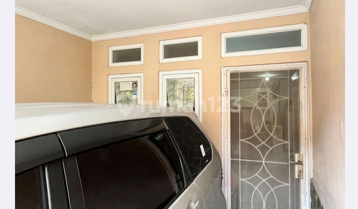 Nice 3-Story House In Harapan Baru 1 Housing Estate, West Bekasi, Freehold Title