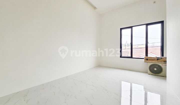 DIJUAL RUMAH DI BULEVAR HIJAU BEKASI (C0722) 2