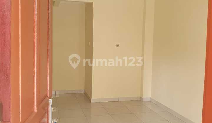 Rumah Kontrakan Bagus Unfurnished SHM Bekasi Utara, Bekasi 2