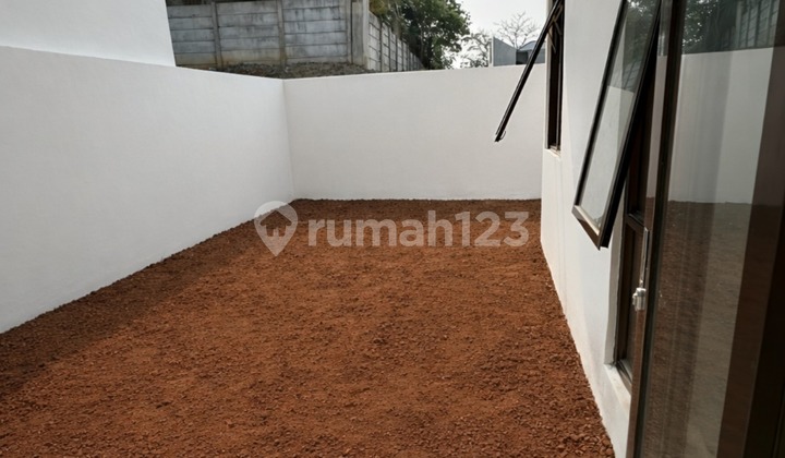 Dijual Rugi - Rumah Premium Depan Ciputra Mall 2