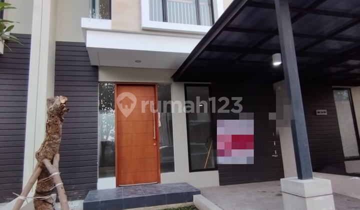 Nice Semi-Furnished House in Citraland Northwest