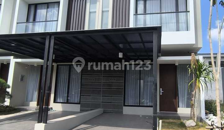 Nice Fully Furnished House in Citraland Northwest