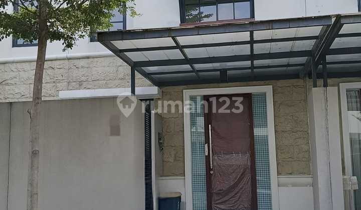 New House in Grand Harvest Kebraon Near Wiyung