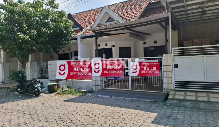 Rumah siap huni di kawasan strategis wiyung sby barat 1