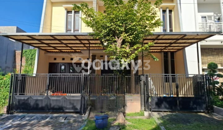 Pine house, East Tongue, Wiyung, Lakarsantri, West Surabaya