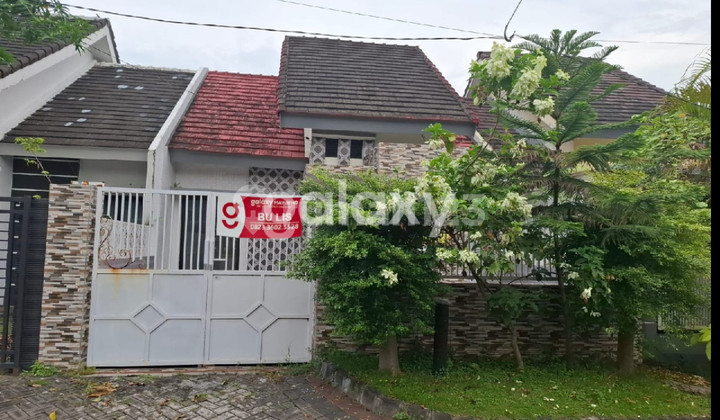 Rumah cantik puri safira siap huni surabaya barat Rumah cantik puri safira siap huni surabaya barat