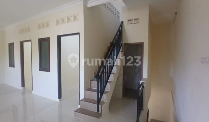 3-Storey Shophouse Ready for Use, Zero, on a Densely Populated Main Road, Suitable for Any Business. 2