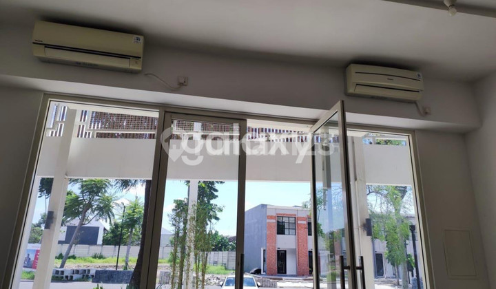 ready to occupy shophouse in graha natura near citra land west surabaya 2