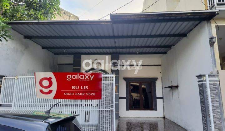 Rumah cantik di Puri Safira, di baratnya Surabaya, lokasi strategis,  dekat tol sumo, siap huni 1
